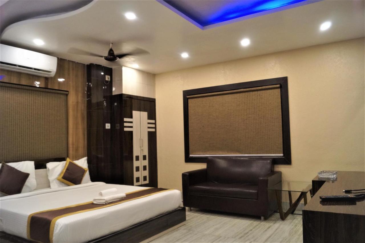 Dora House Hotel โกลกาตา ภายนอก รูปภาพ