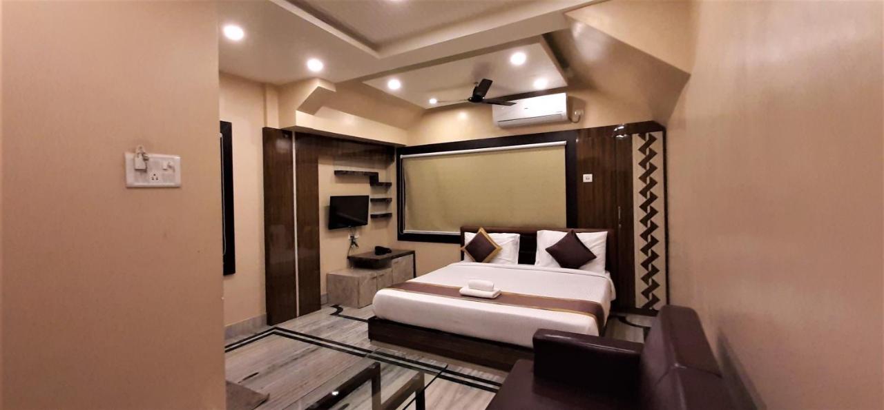 Dora House Hotel โกลกาตา ภายนอก รูปภาพ